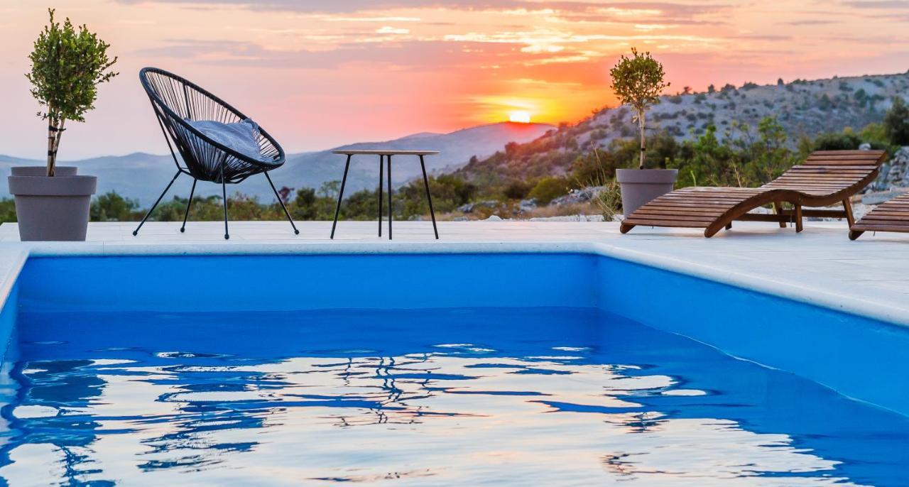 Villa Zlatno Sunce In The Hills Near Trogir Vrsine المظهر الخارجي الصورة