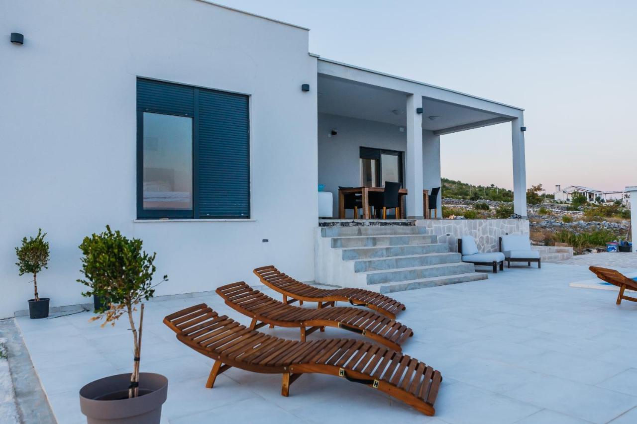 Villa Zlatno Sunce In The Hills Near Trogir Vrsine المظهر الخارجي الصورة