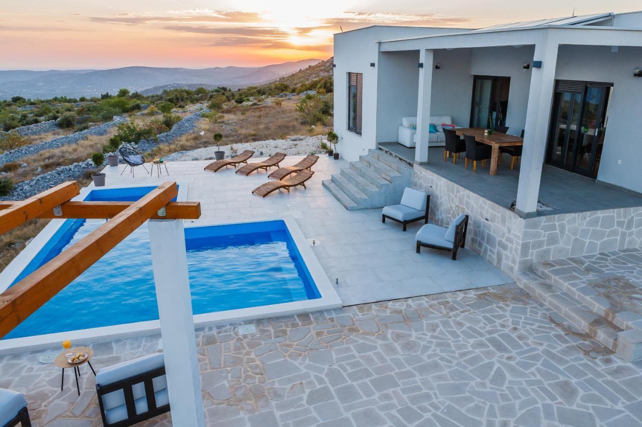 Villa Zlatno Sunce In The Hills Near Trogir Vrsine المظهر الخارجي الصورة