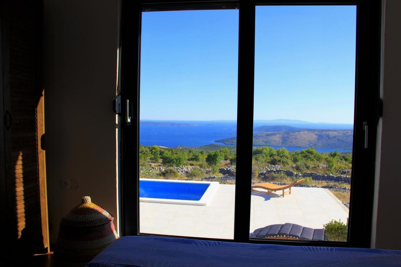 Villa Zlatno Sunce In The Hills Near Trogir Vrsine المظهر الخارجي الصورة